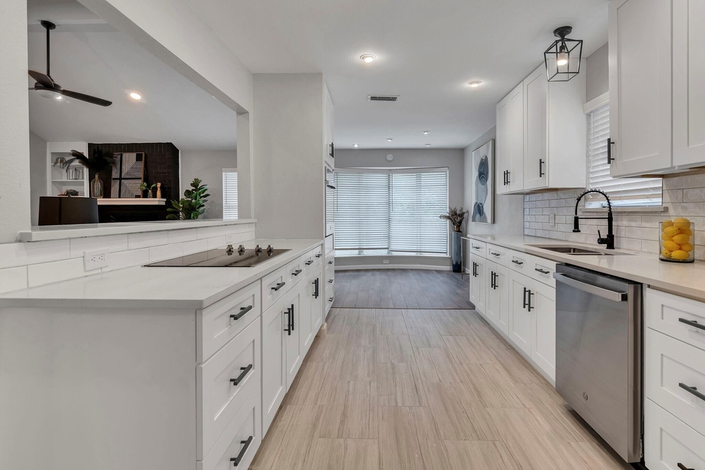 305 Northglen Drive - Photo 9