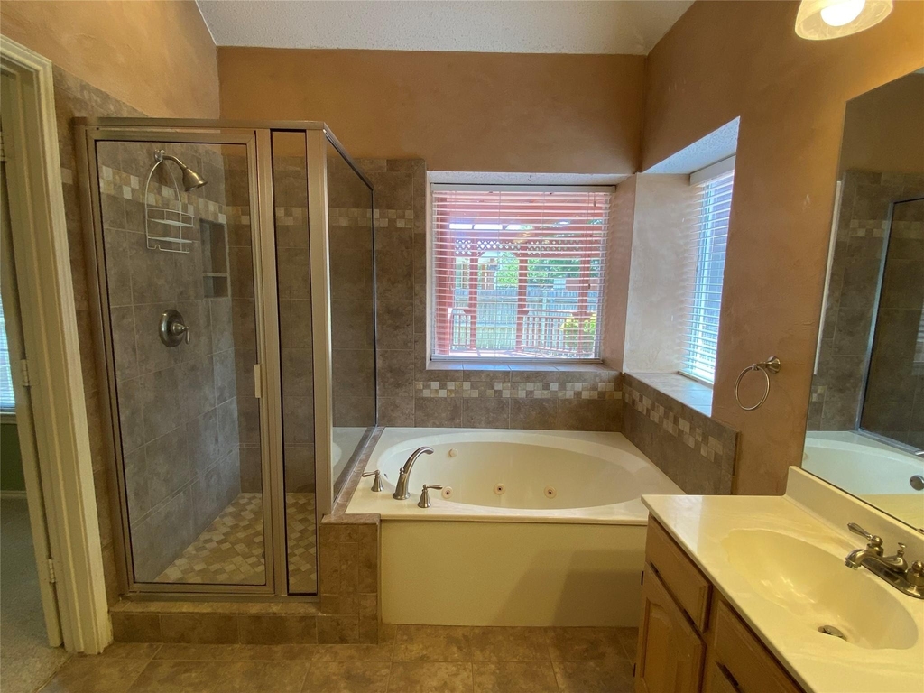 2212 Heatherton Place - Photo 21