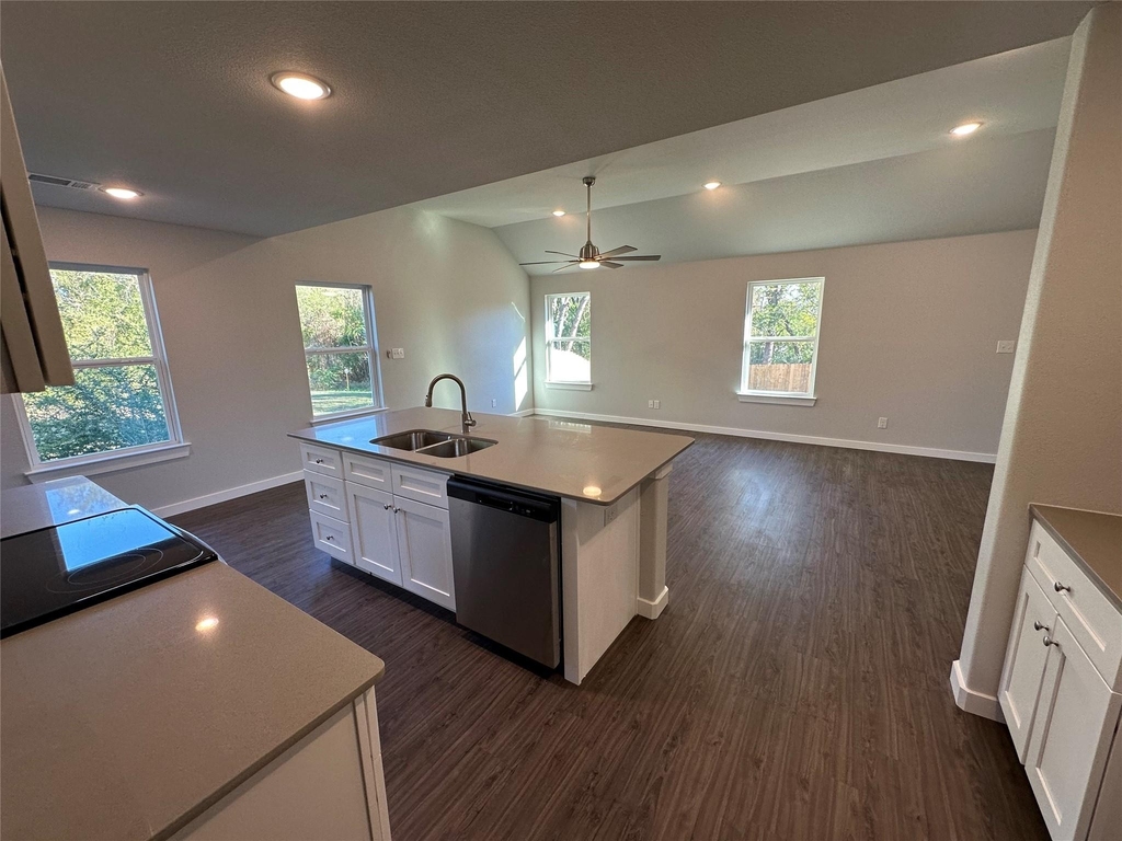 1702 E Powell Avenue - Photo 5