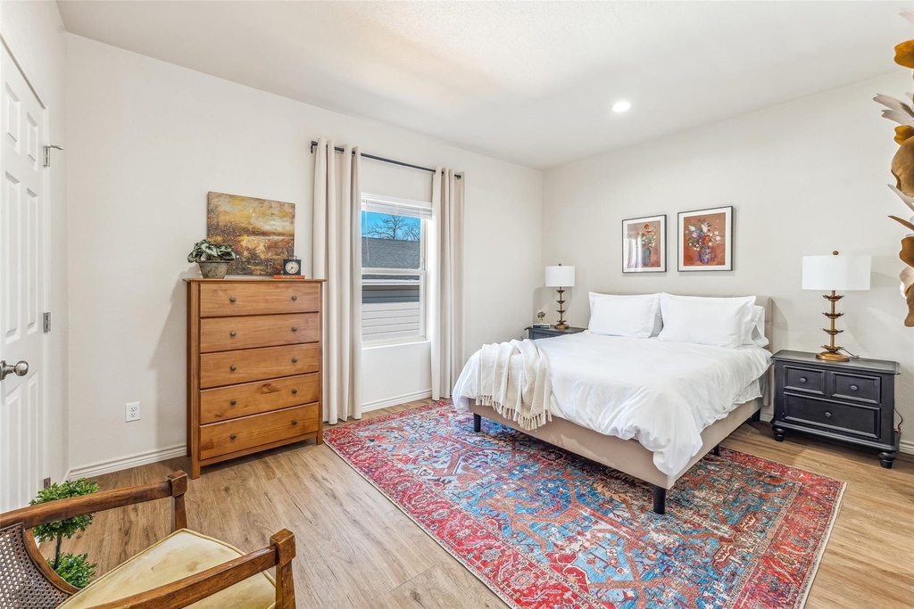 1111 W Vanderbilt - Photo 17
