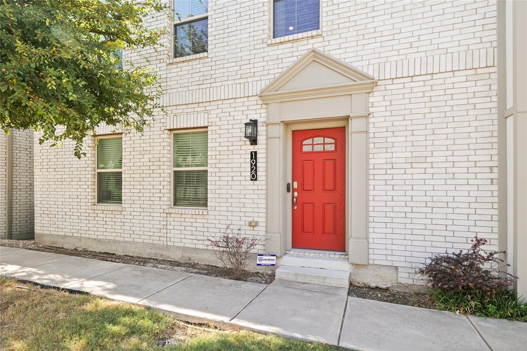 1920 Bel Air Drive - Photo 21