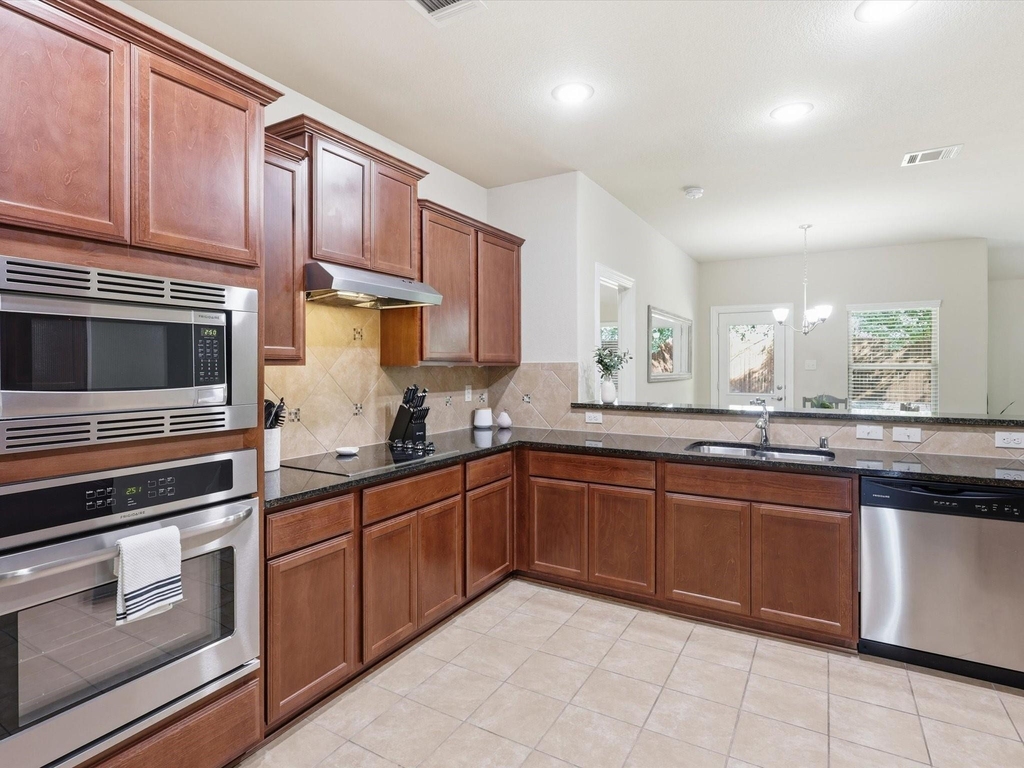 609 Racine Drive - Photo 6