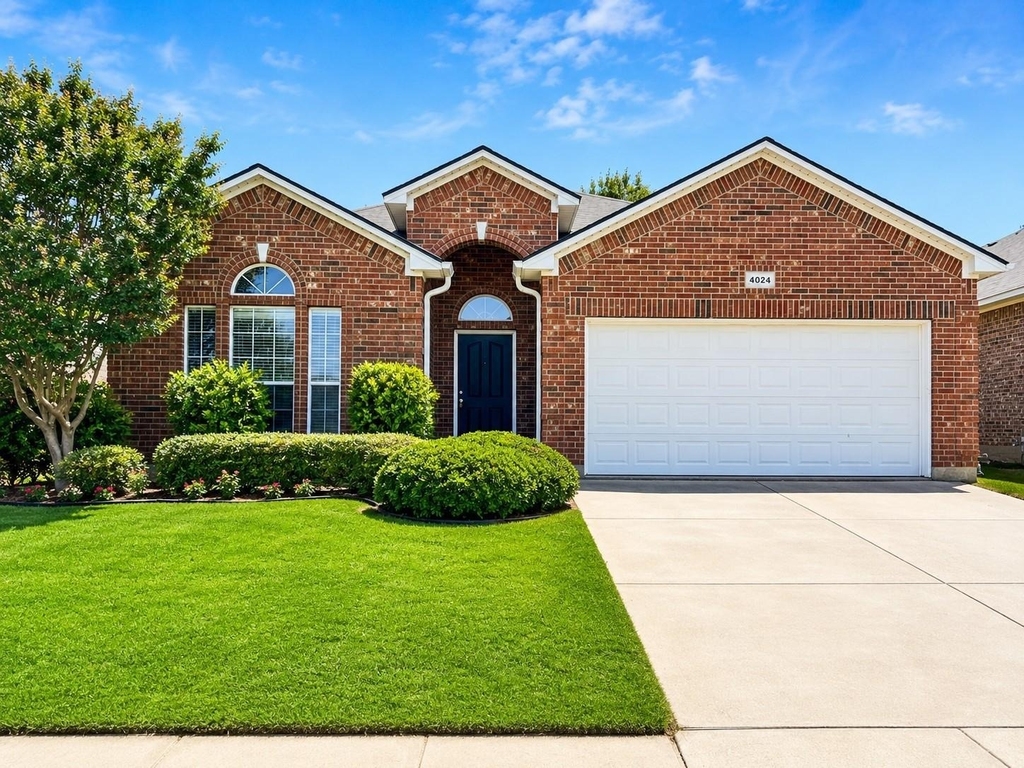 4024 Claymore Lane - Photo 0