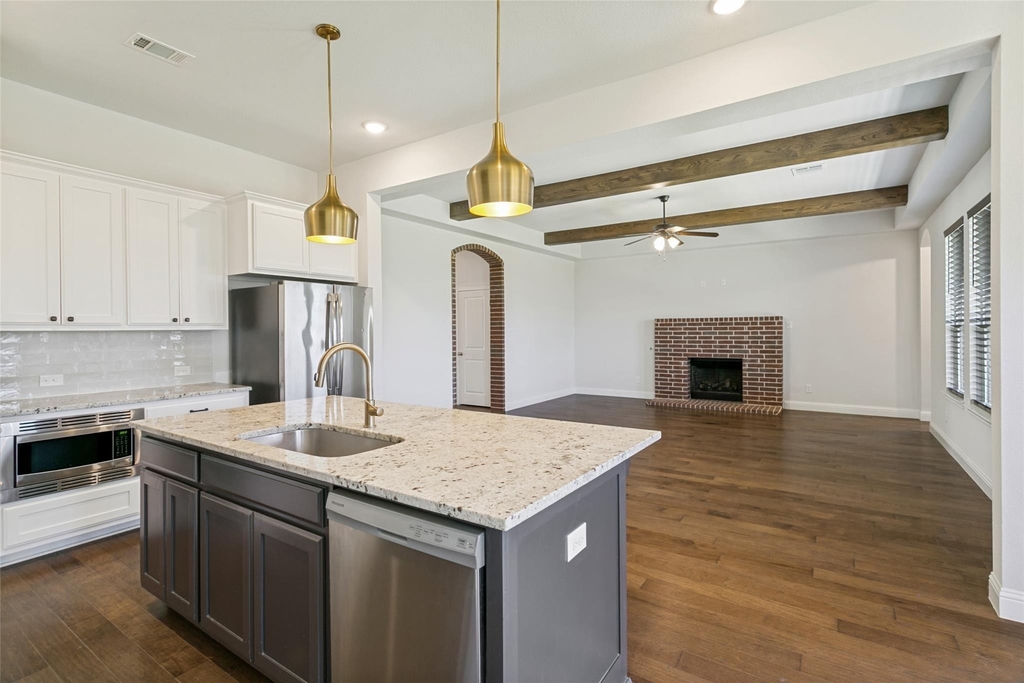 817 Highlands Avenue - Photo 8