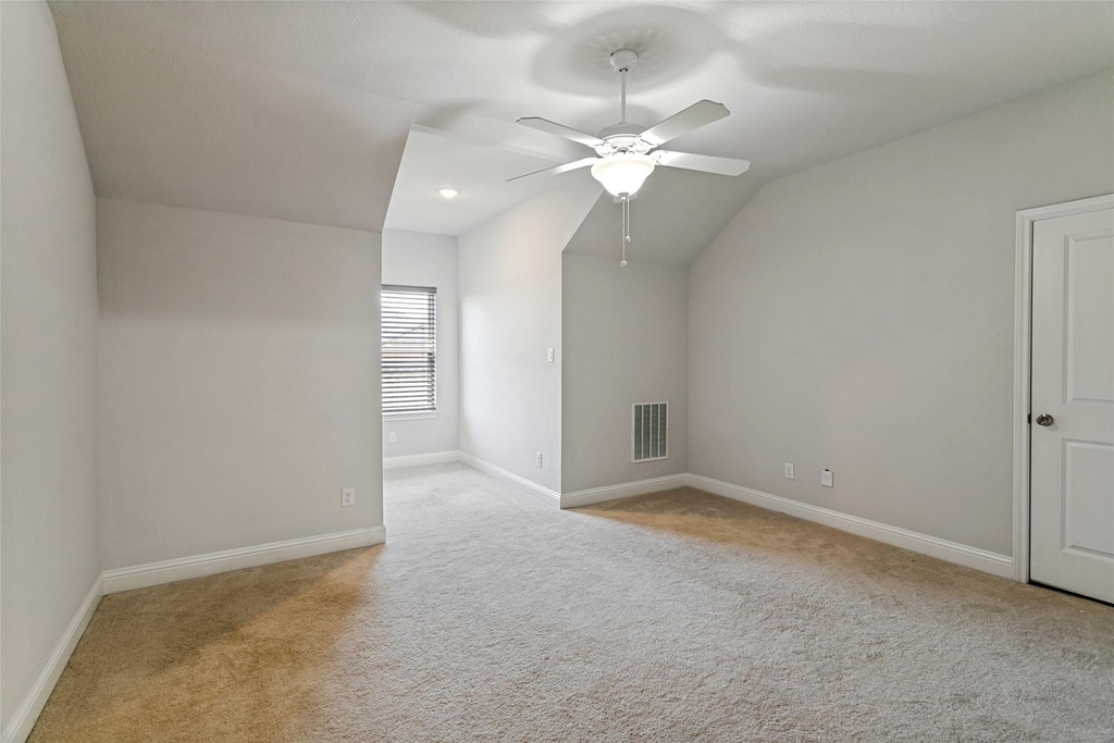 817 Highlands Avenue - Photo 15