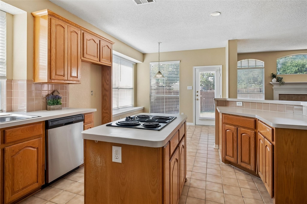 528 Blackfield Drive - Photo 15