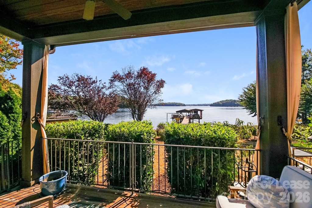 17120 Belle Isle Drive - Photo 10