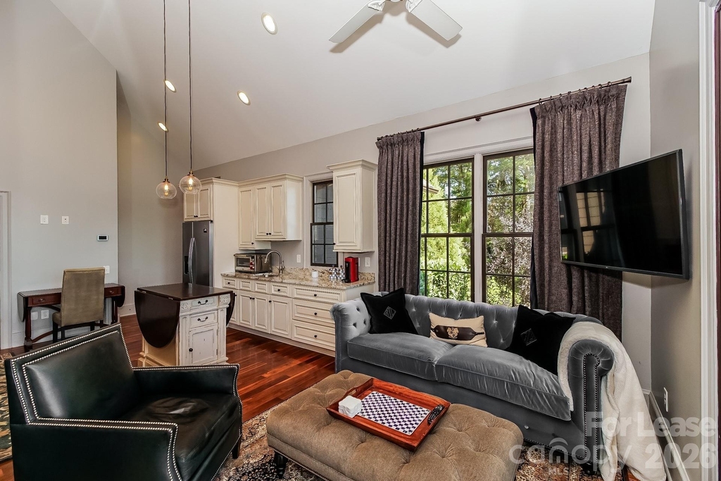 17120 Belle Isle Drive - Photo 2