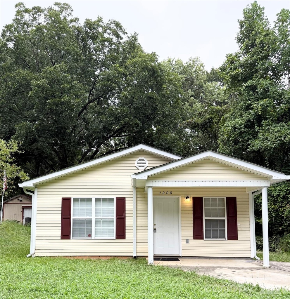 1208 W Walnut Avenue - Photo 0