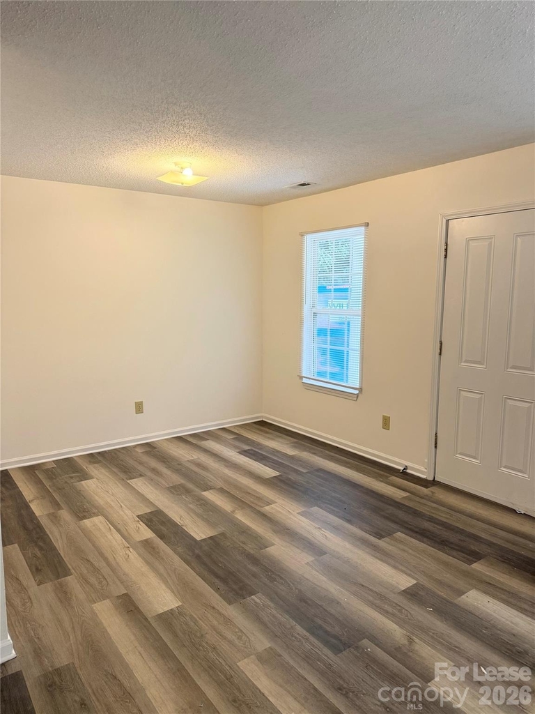 1208 W Walnut Avenue - Photo 3