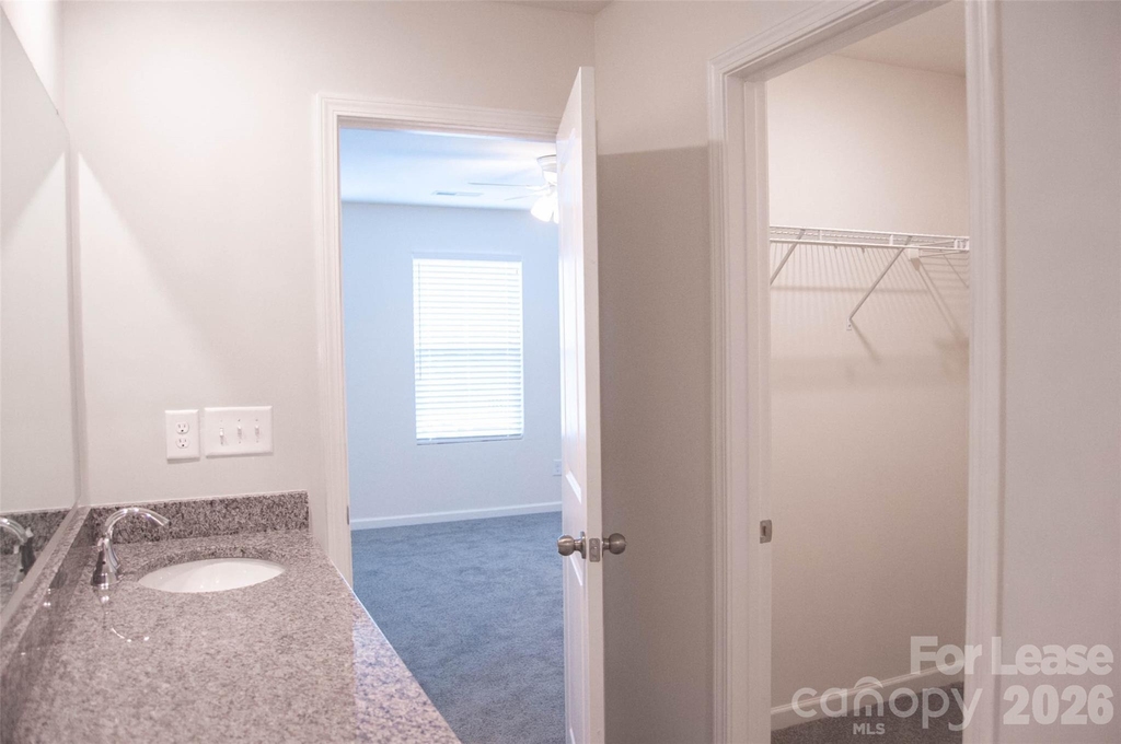 19507 Meridian Street - Photo 7