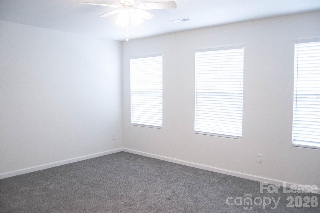 19507 Meridian Street - Photo 6
