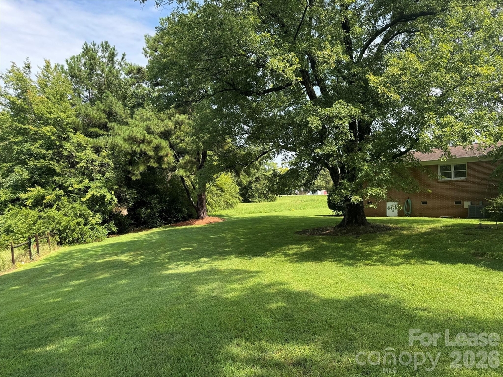 3427 N Nc 16 Business Highway - Photo 24