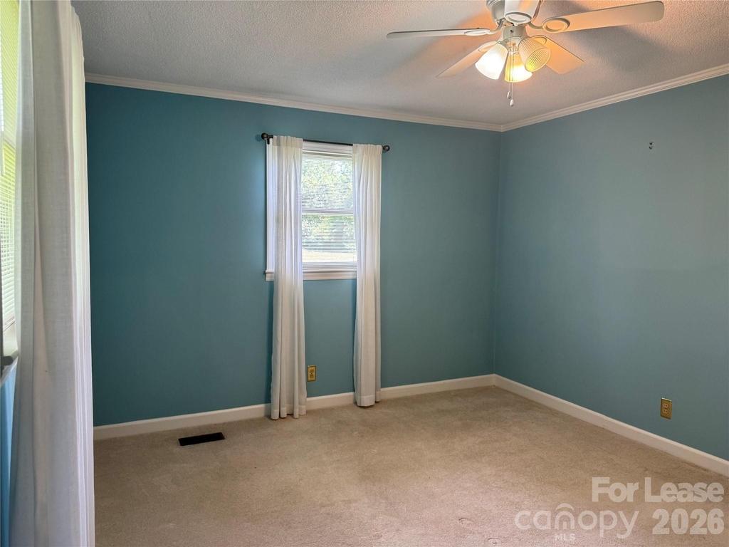 3427 N Nc 16 Business Highway - Photo 34