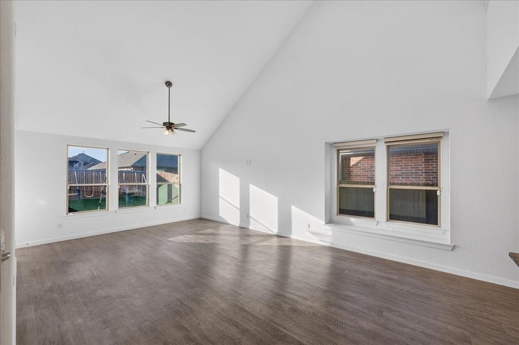 3915 Spencer Lane - Photo 14