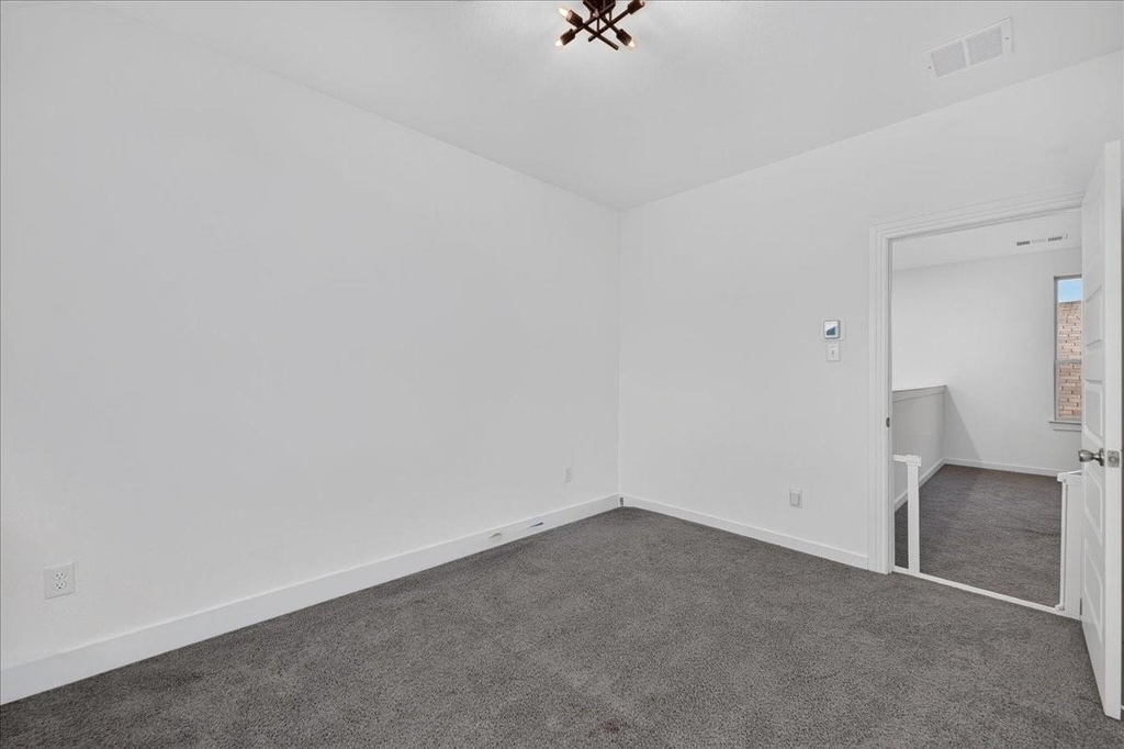 3915 Spencer Lane - Photo 27