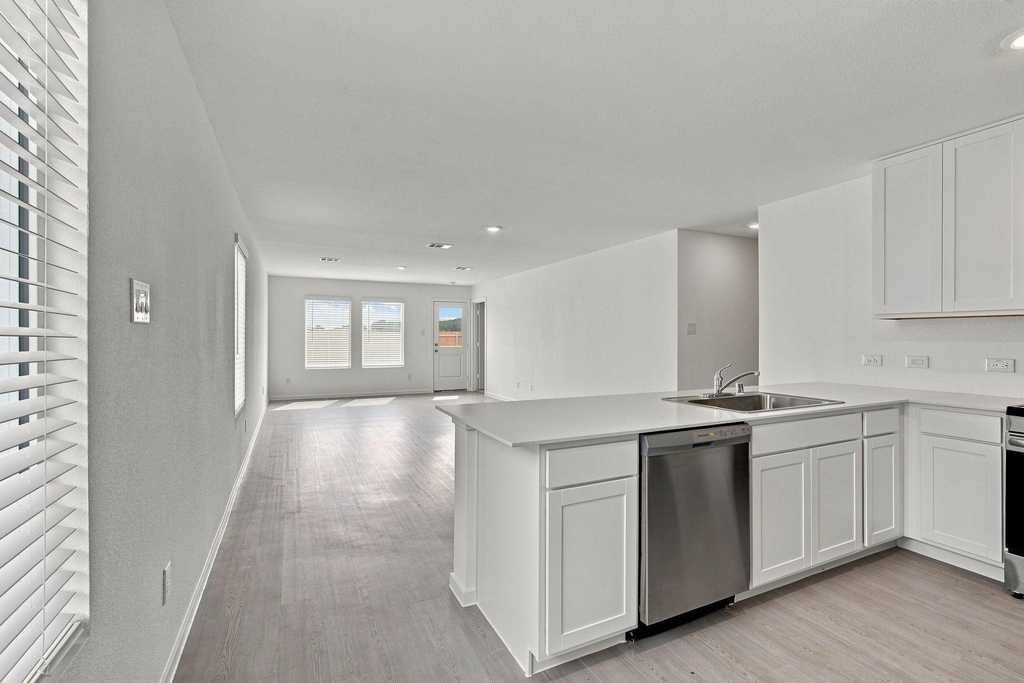 5319 Cinnamon Lane - Photo 4