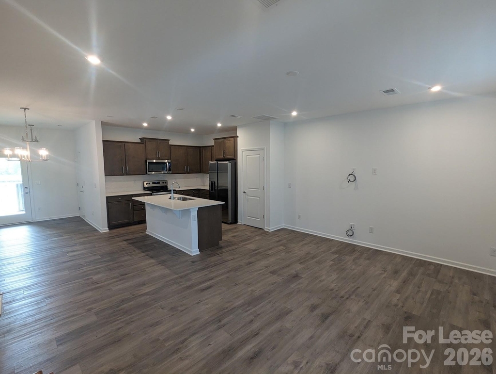 16228 Leading Street - Photo 2
