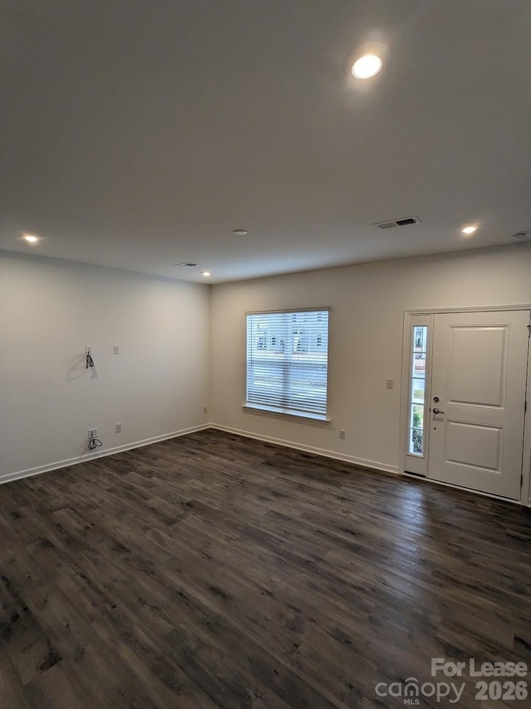 16228 Leading Street - Photo 1