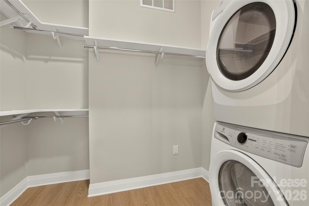 510 W Tremont Avenue - Photo 26