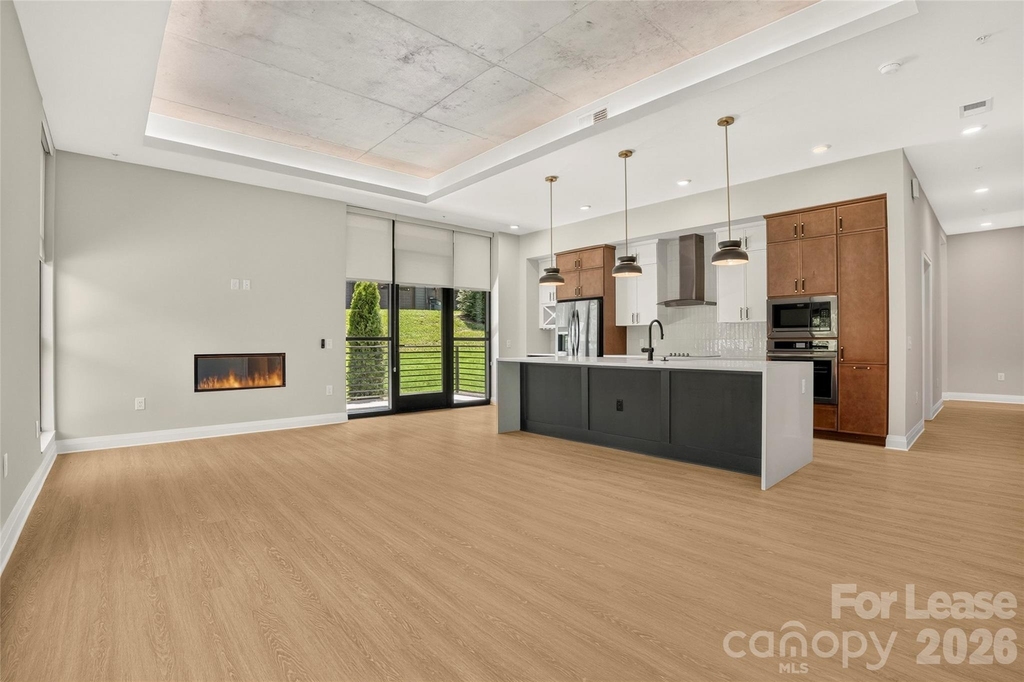 510 W Tremont Avenue - Photo 27