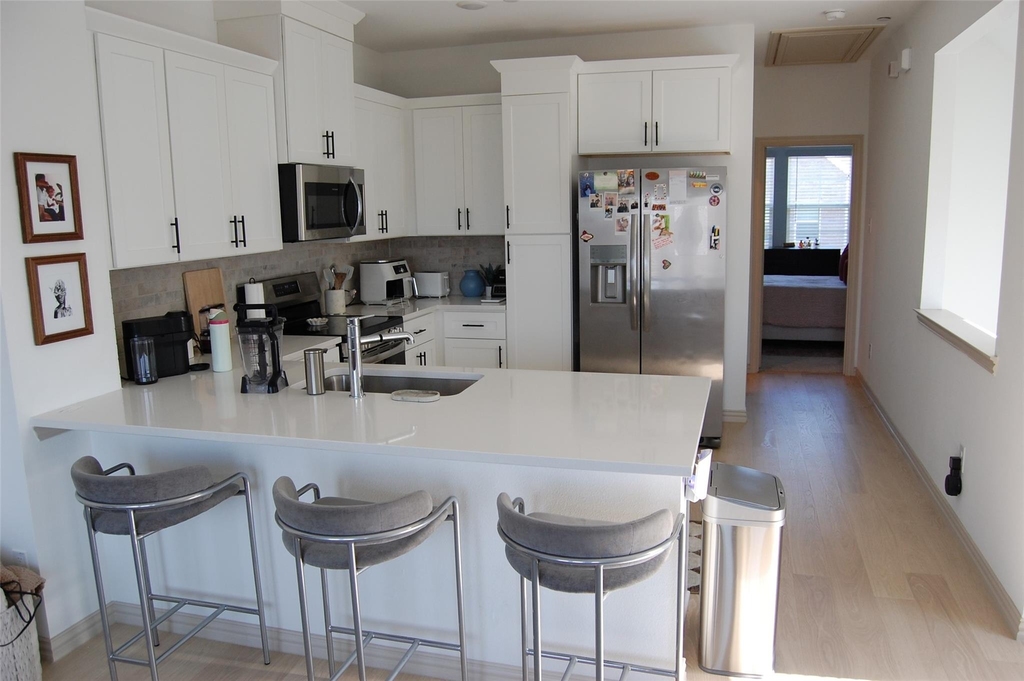 5242 Legacy Street - Photo 1