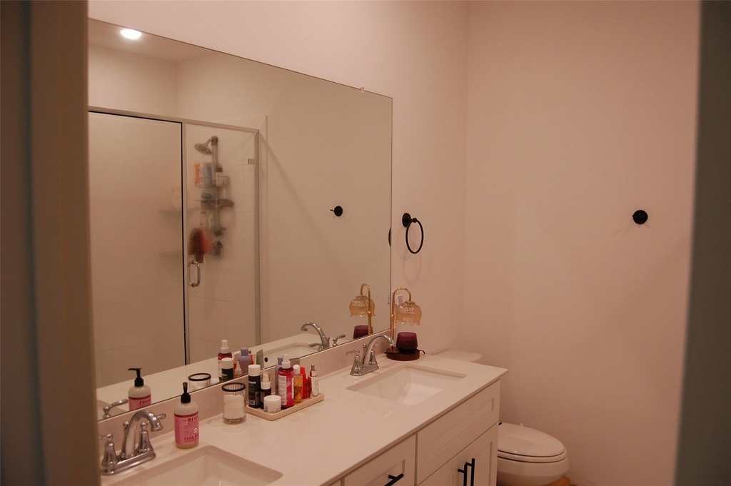 5242 Legacy Street - Photo 4