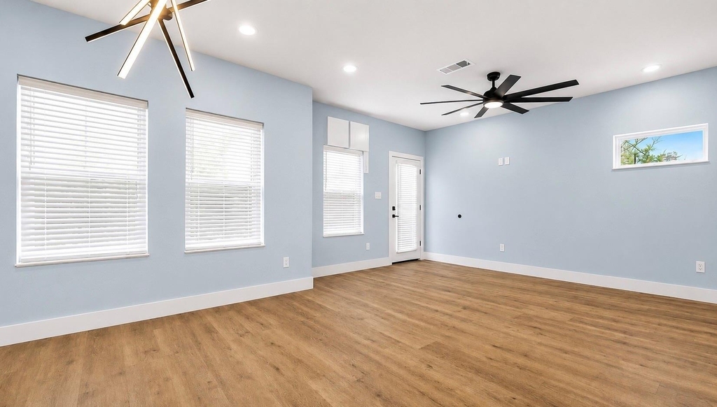 1115 E Oleander Street - Photo 21