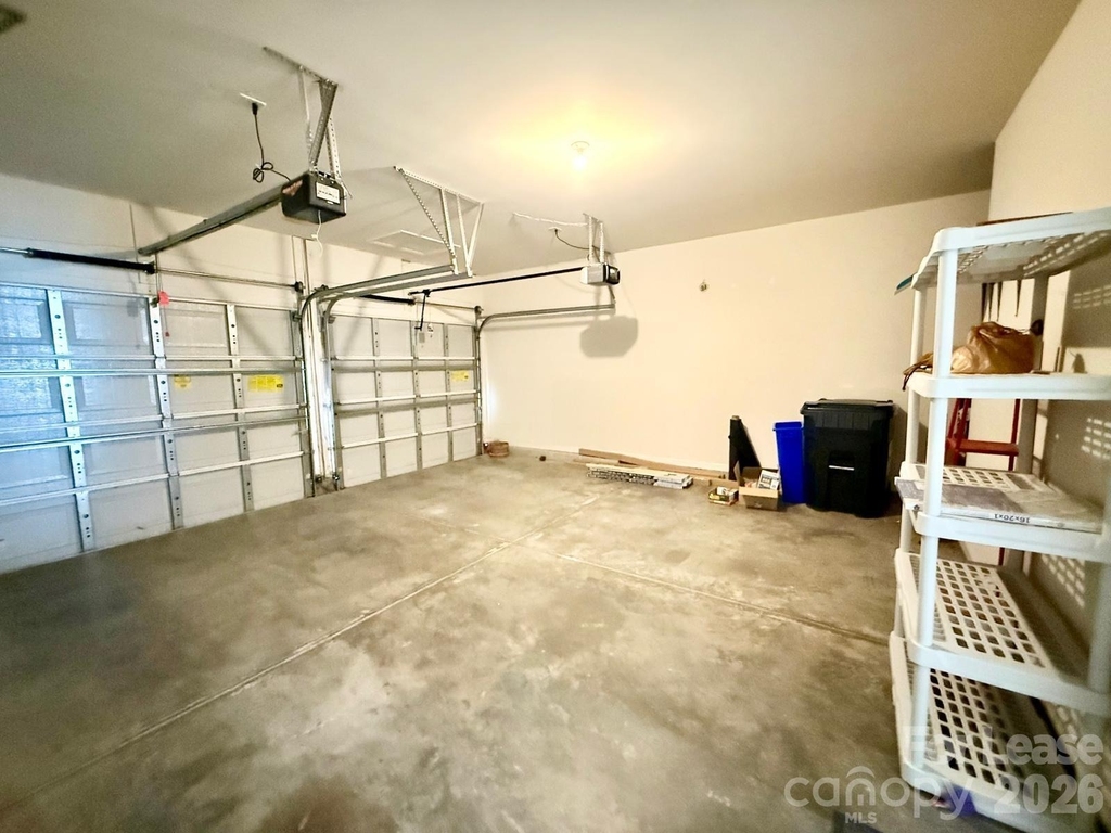 10212 Garmoyle Street - Photo 20