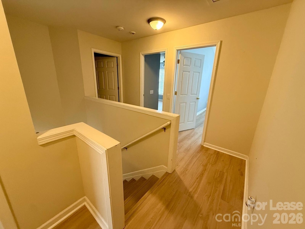 10212 Garmoyle Street - Photo 9