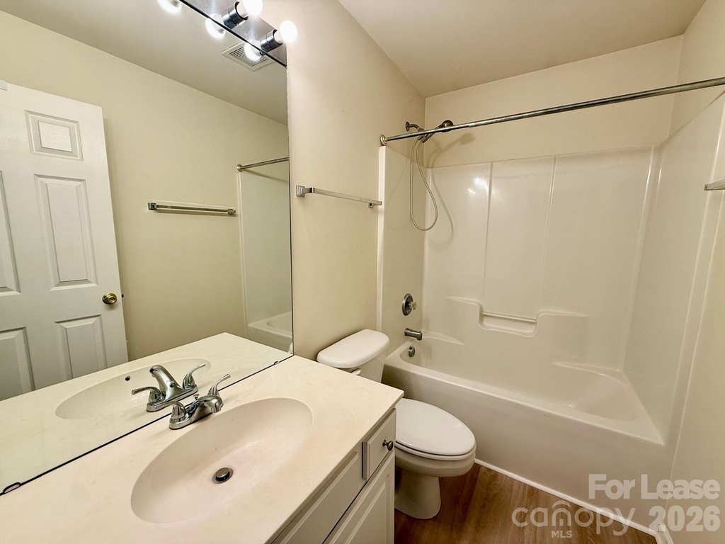 10212 Garmoyle Street - Photo 18