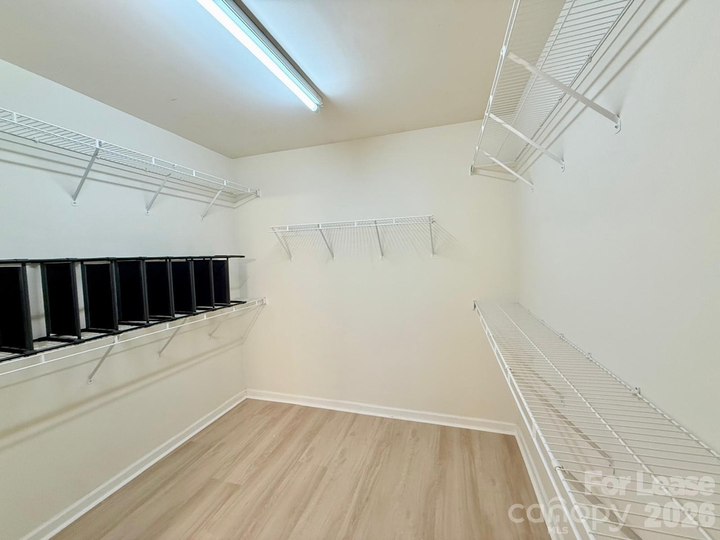 10212 Garmoyle Street - Photo 15