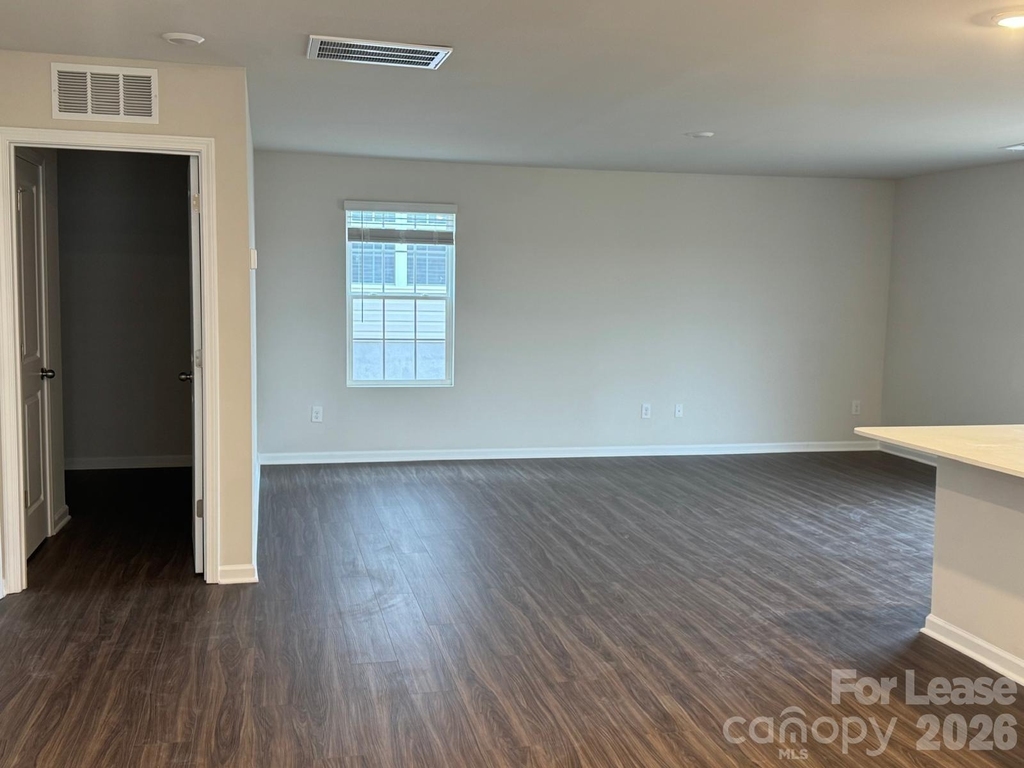 15201 Windy Plains Road - Photo 4
