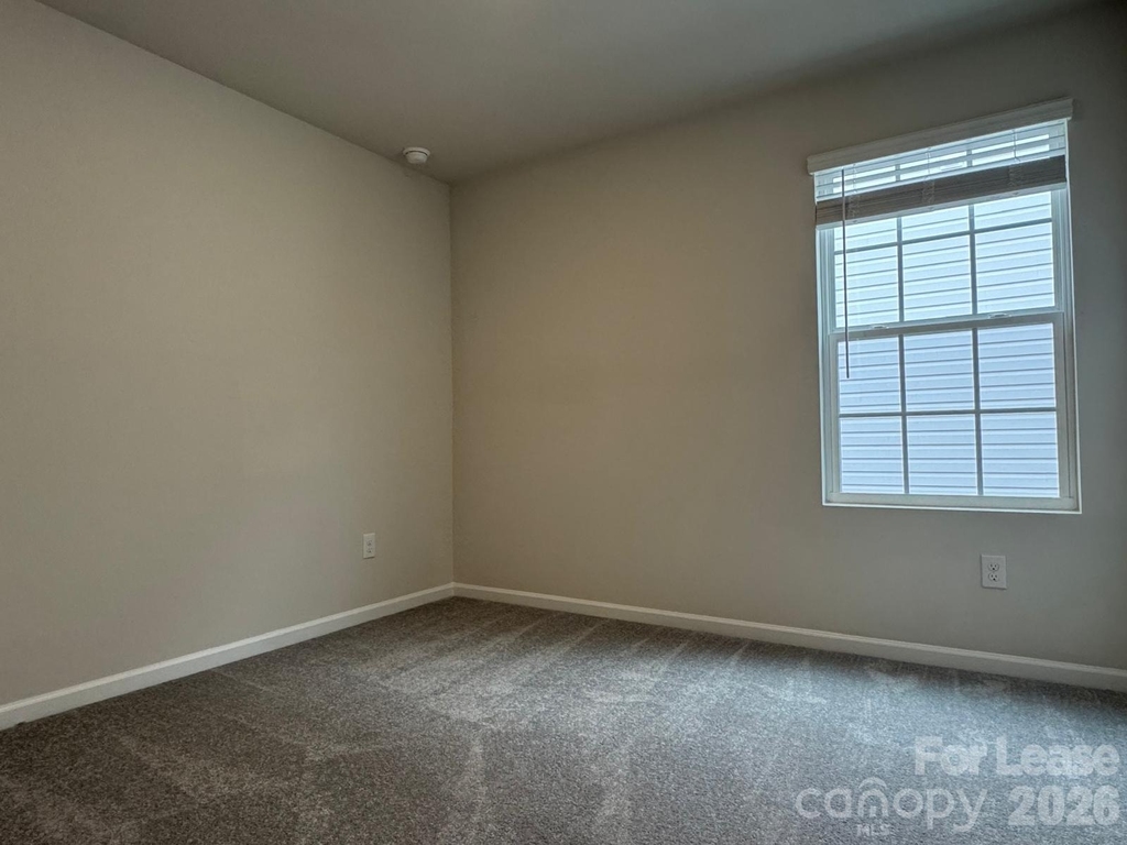 15201 Windy Plains Road - Photo 10
