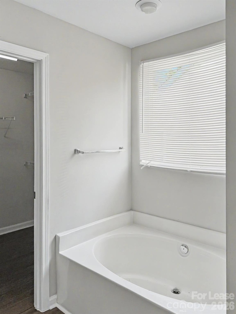 2717 Forest Grove Court - Photo 4
