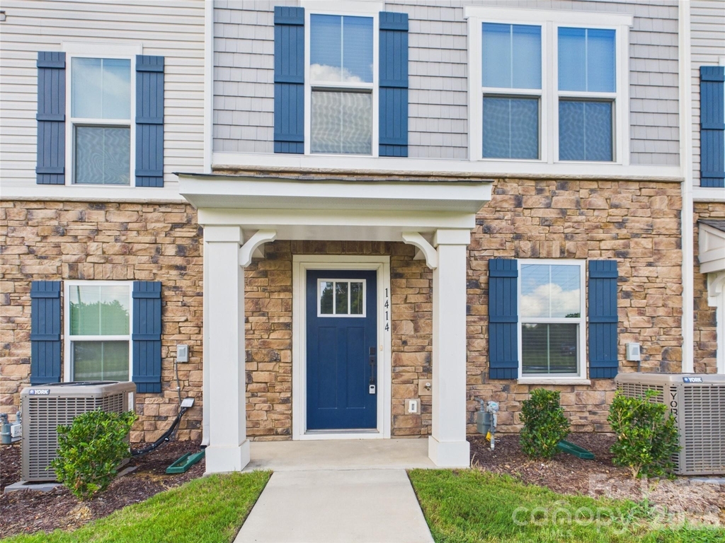 1414 Newell Towns Lane - Photo 0