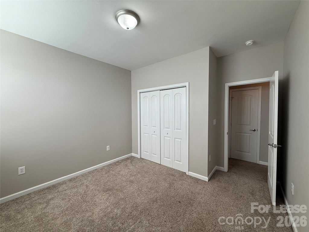 933 Central Park Circle - Photo 18