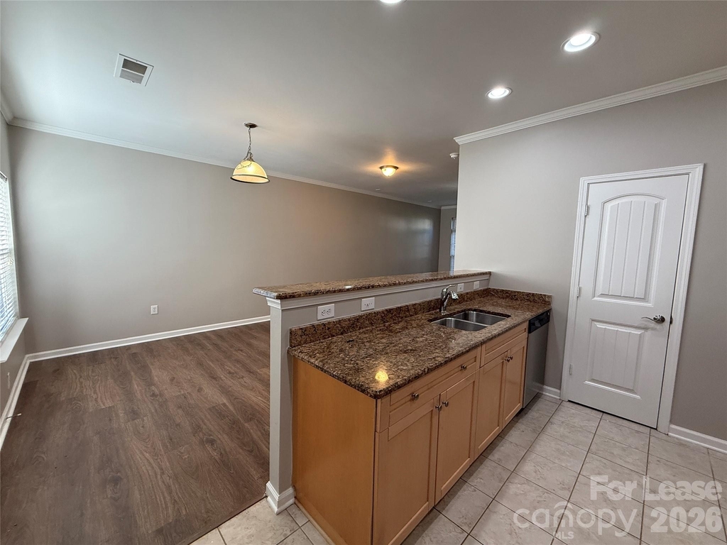 933 Central Park Circle - Photo 12