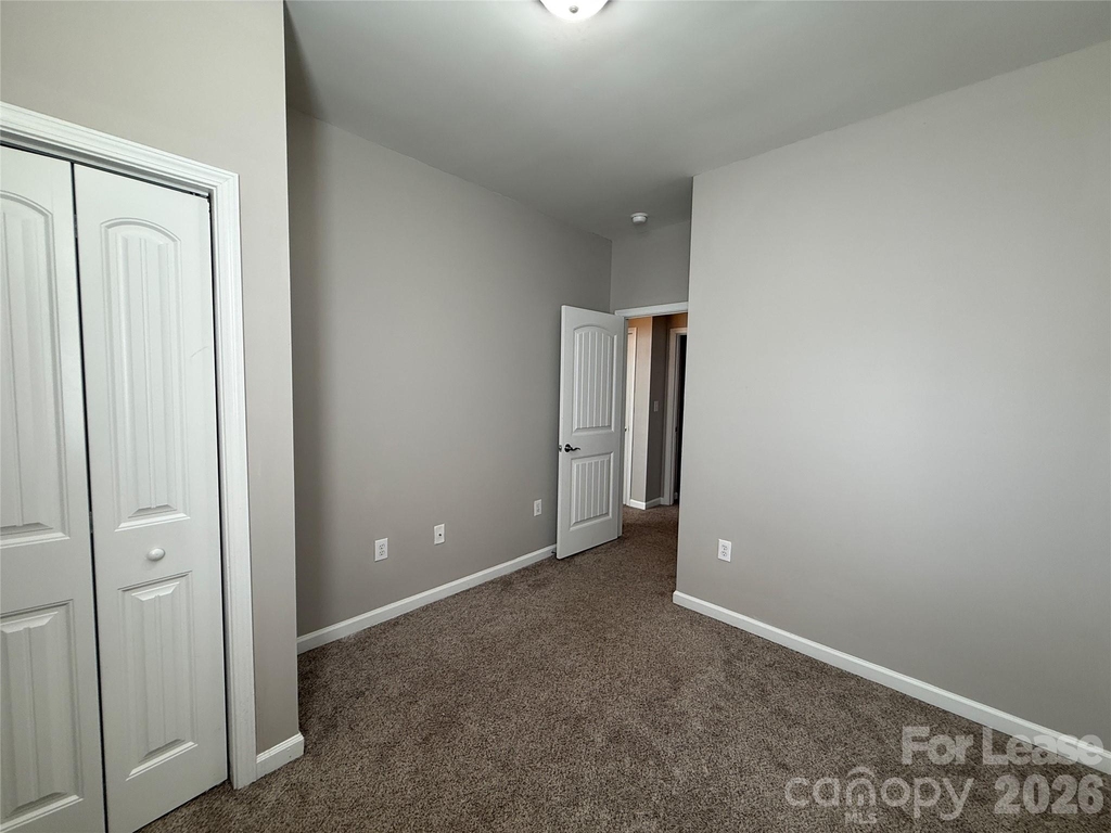 933 Central Park Circle - Photo 16