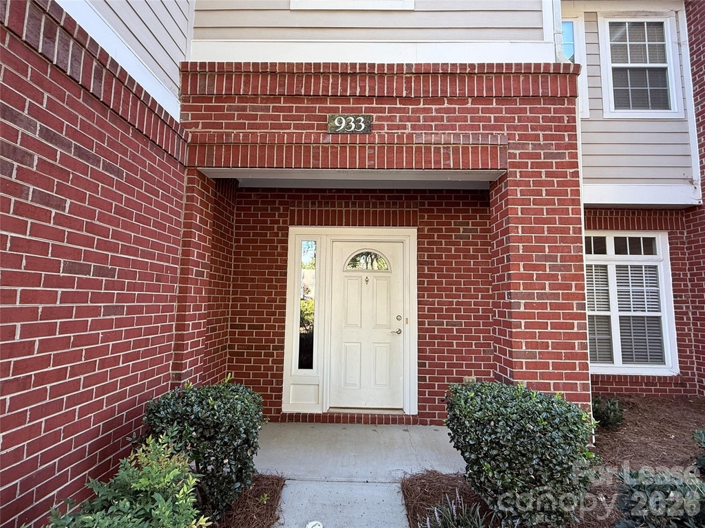 933 Central Park Circle - Photo 6