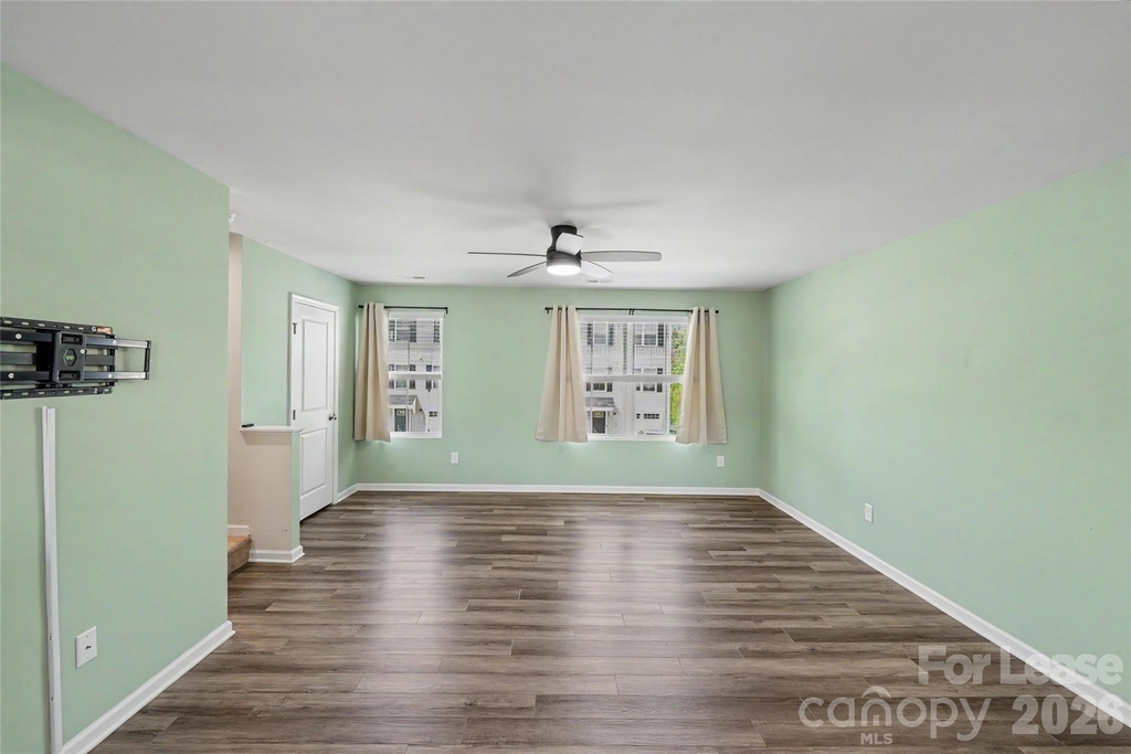 6042 Cutwater Circle - Photo 1