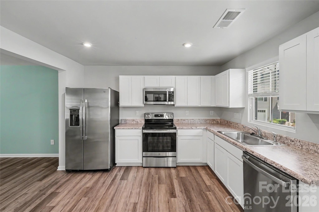 6042 Cutwater Circle - Photo 11