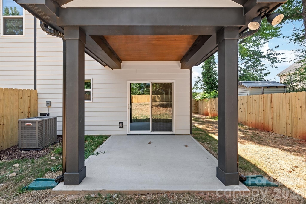 2007 Wilson Avenue - Photo 30