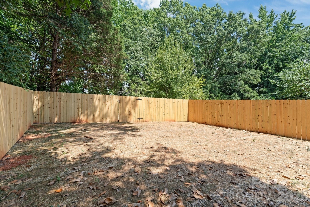 2007 Wilson Avenue - Photo 33