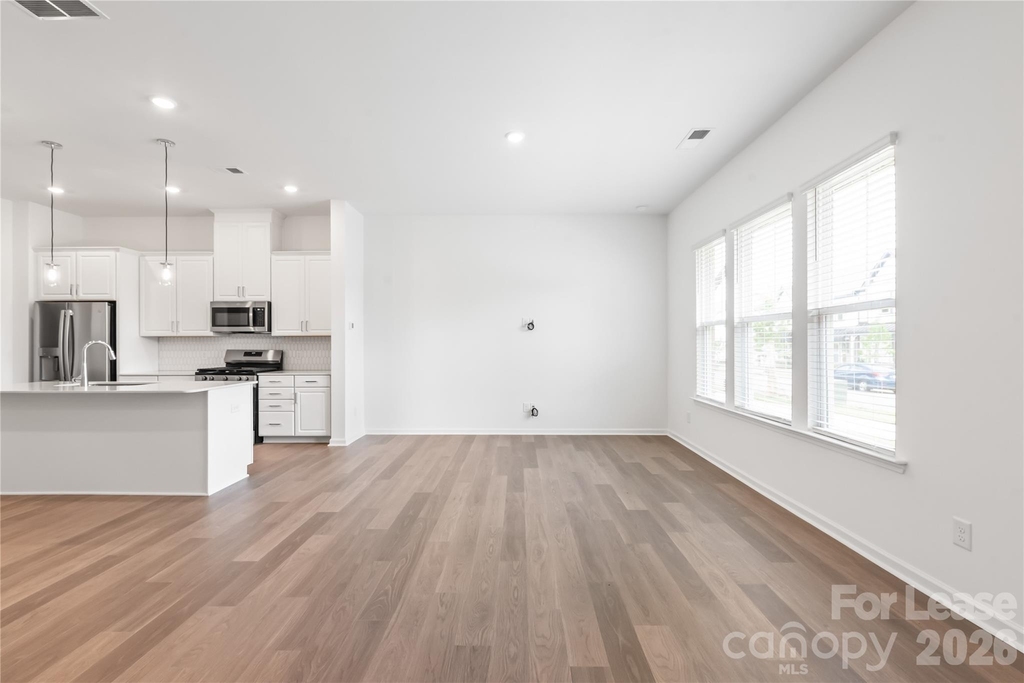 302 Silver Fleet Drive - Photo 7