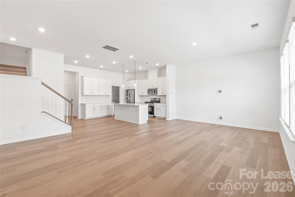 302 Silver Fleet Drive - Photo 4