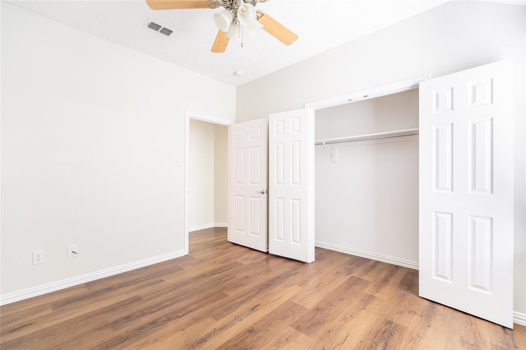 11301 New Orleans Drive - Photo 11