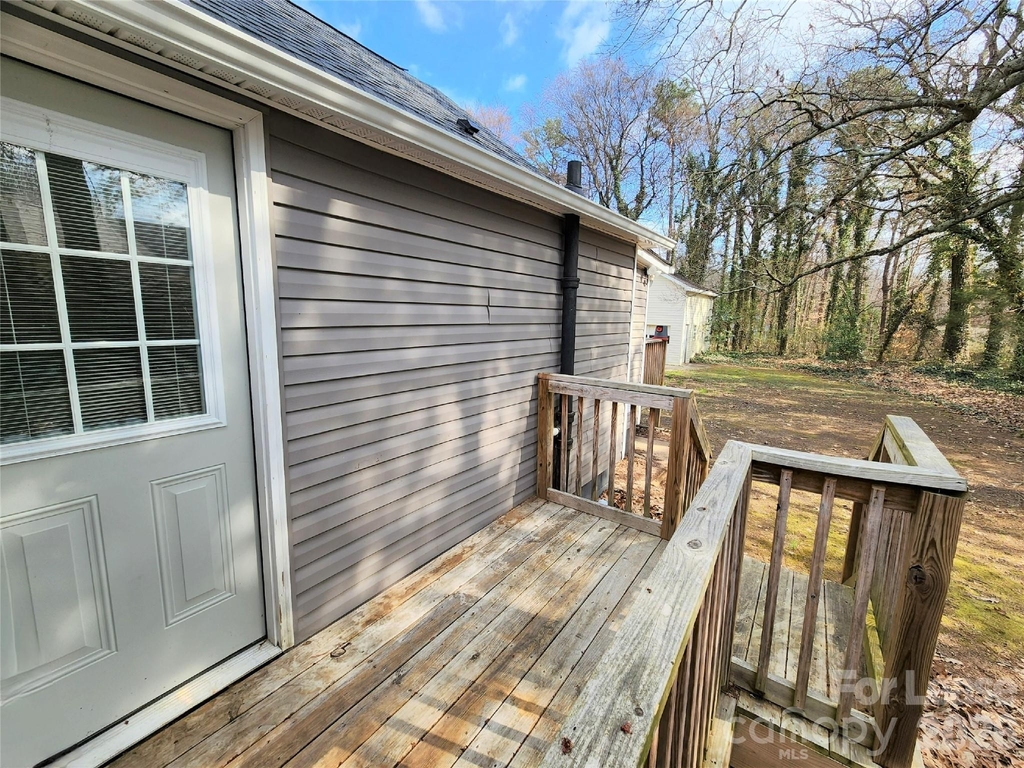 1423 Oakshade Avenue - Photo 16