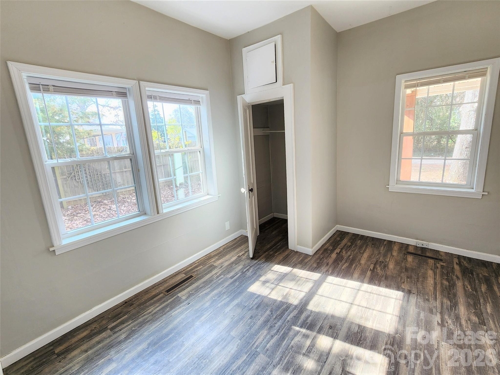 1423 Oakshade Avenue - Photo 7