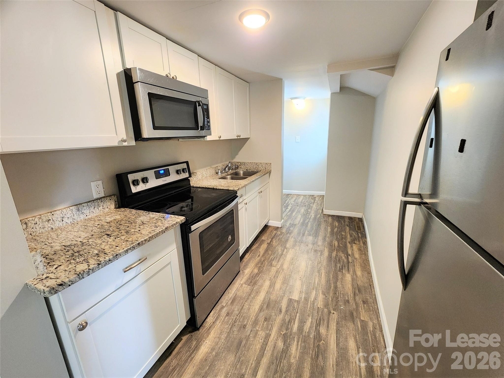 1423 Oakshade Avenue - Photo 3
